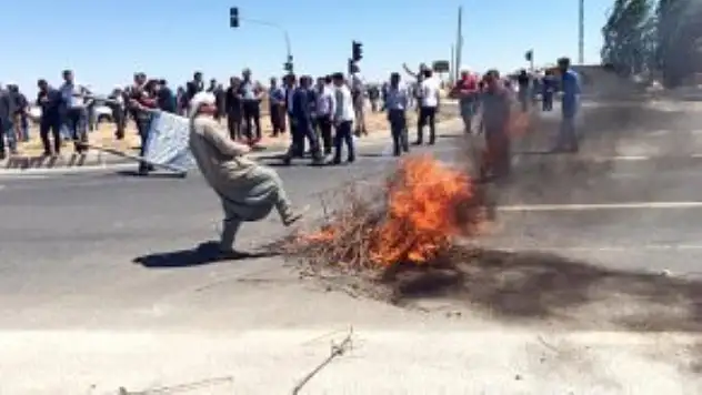 Harran Karıştı Millet Yolları Kapattı