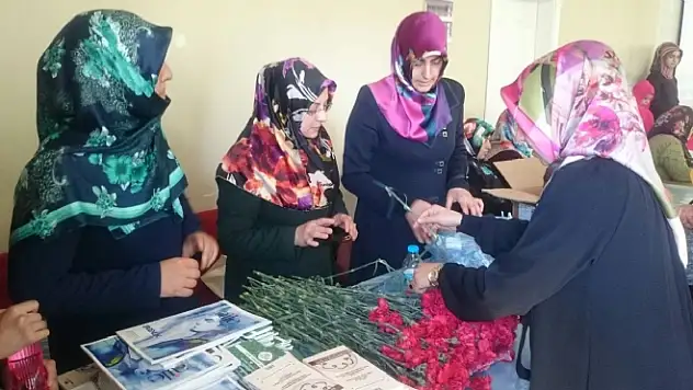  Kuran Kursunda Kutlu Doğum Programı