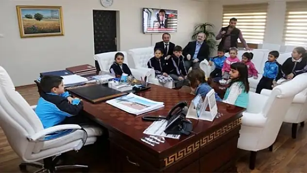 Özgökçe, koltuğunu miniklere devretti