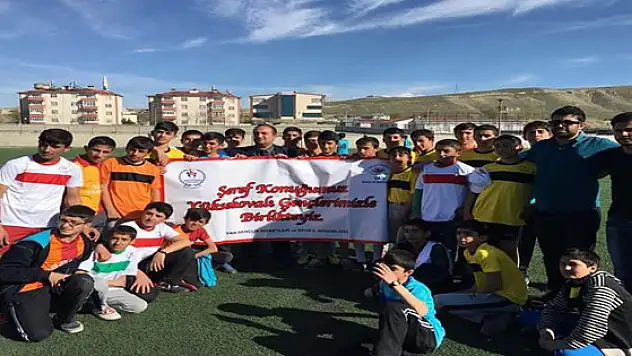 Yüksekovalı Gençlere Futbol Turnuvaları Düzenlendi