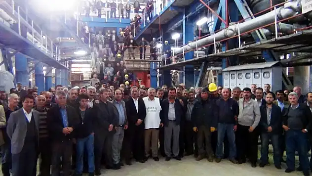 Şeker Fabrikasında İki Saat Fazla Çalışma Eylemi
