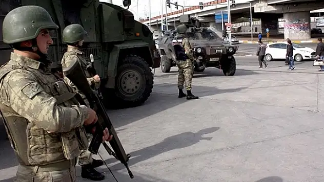 Van'da Çatışma 1 ölü, 5 gözaltı