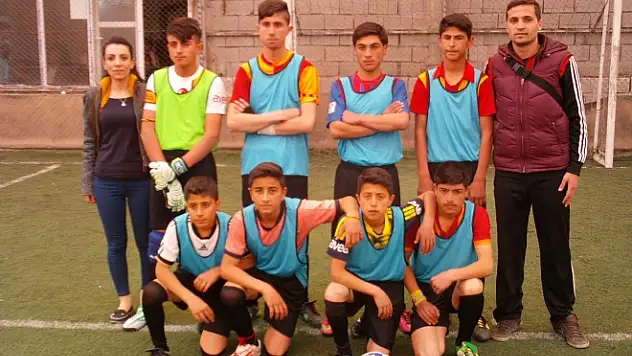 Özalp İlçesinde Okullar Arası Futbol Turnuvası