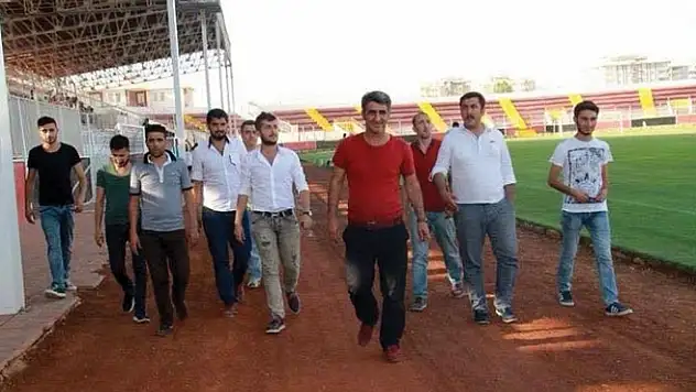 STADI 'AYNI YERİNE' İSTİYORUZ