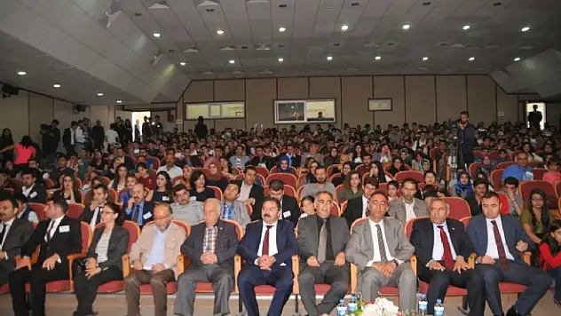 Bir Umut İçin Geliyoruz Köy Okullarına Koşuyoruz