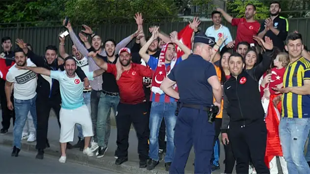 A Milli Futbol takımı Paris'te