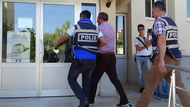 MİTçiyim deyip 500 bin TL dolandırmış