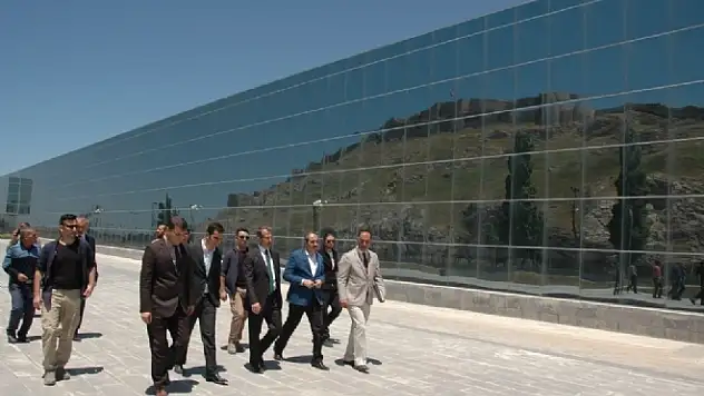 Vali Taşyapan, incelemelerde bulundu