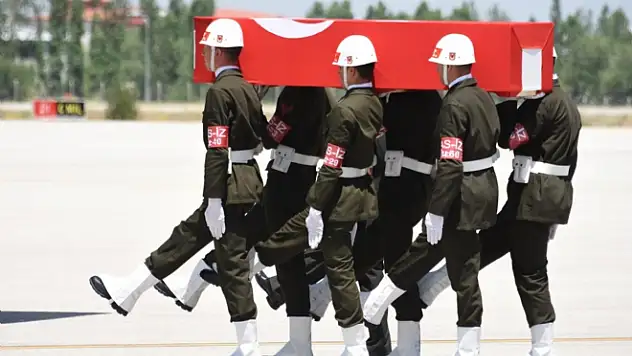 Erciş şehidine uğurlama