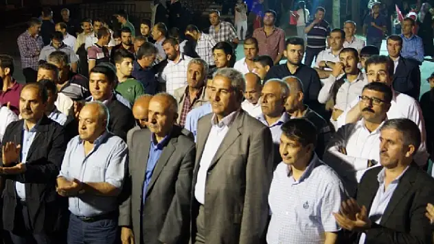 Darbe girişimine bir tepki de Ercişli gazetecilerden