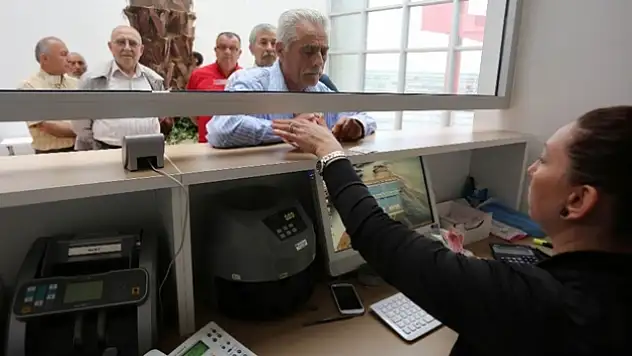 Devlet memurluğuna dönenlerle ilgili karar kaldırıldı