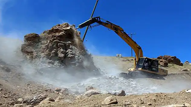 Tuşbaya Yeni Bir Yol Daha