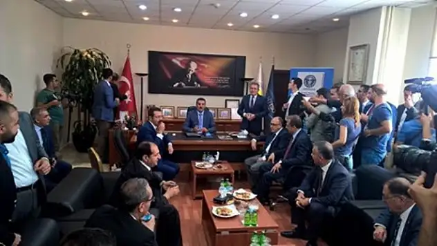 Bakan Tükfenkçi'den Ticaret Borsası'na Ziyaret