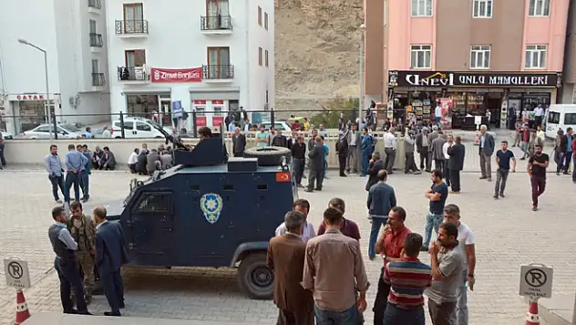 Şehit köy korucusunun cenazesi hastaneye getirildi 