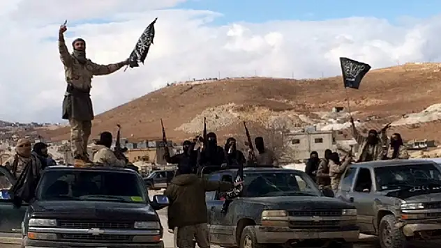 El Nusra: ABD bizim yanımızda 