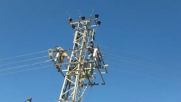 Özalp ilçesinde elektrik kesintisi