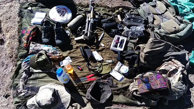 Gürpınar'da mühimmat ele geçirildi