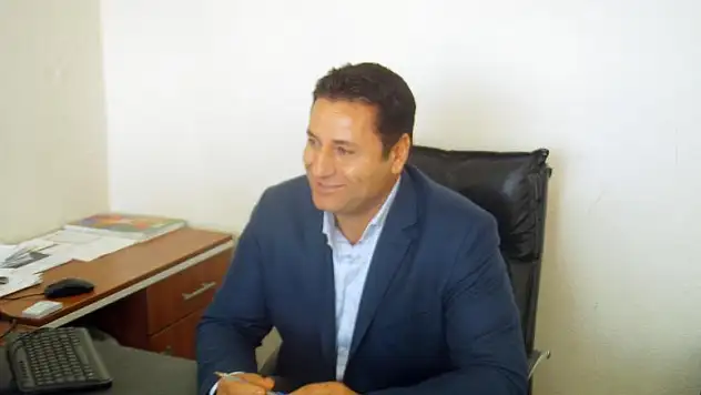 AK Parti Özalp İlçe Başkanı Yıldırımçakar  Soyadını Değiştiriyor