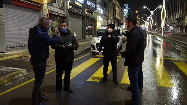 Van'da sokağa çıkma kısıtlaması başladı