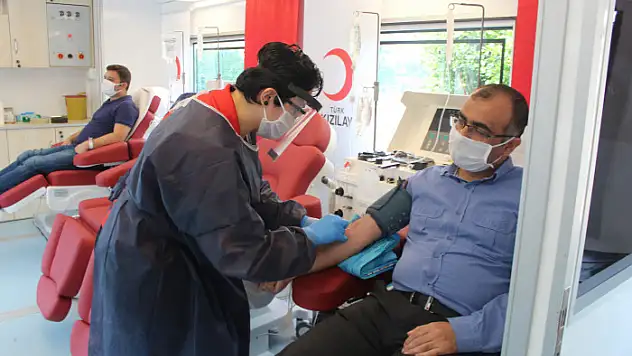 Van'da hafta sonu kısıtlamalarında kan bağışçıları muaf sayılıyor