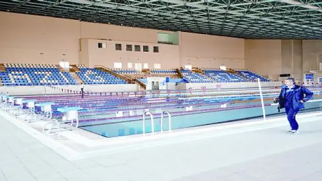 Sinir, Elazığ Kapalı Havuz Tesislerini İnceledi