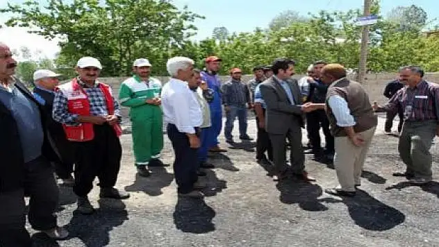 Kaya, mahalle gezilerine devam ediyor