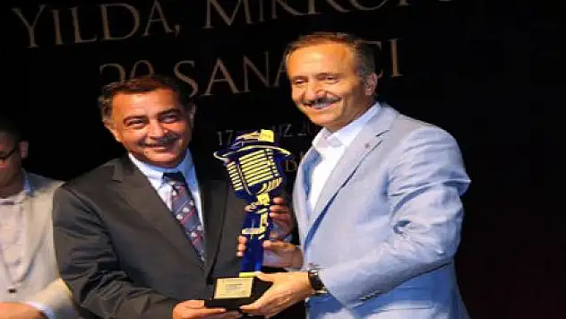 VANLI KOORDİNATÖRE  ÖDÜL