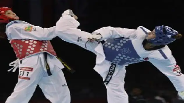 Nur Tatar Çeyrek Finalde...