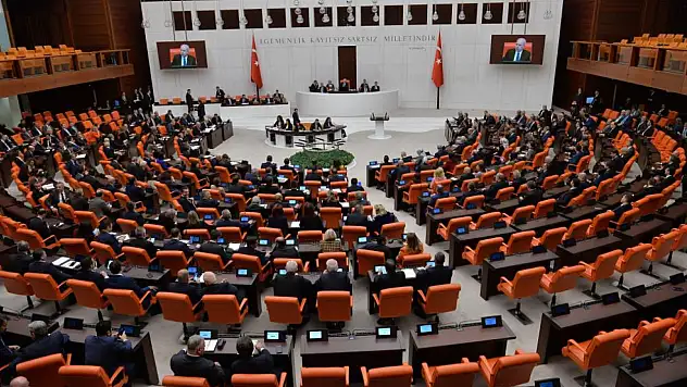 61 Milletvekili İstifa Etti