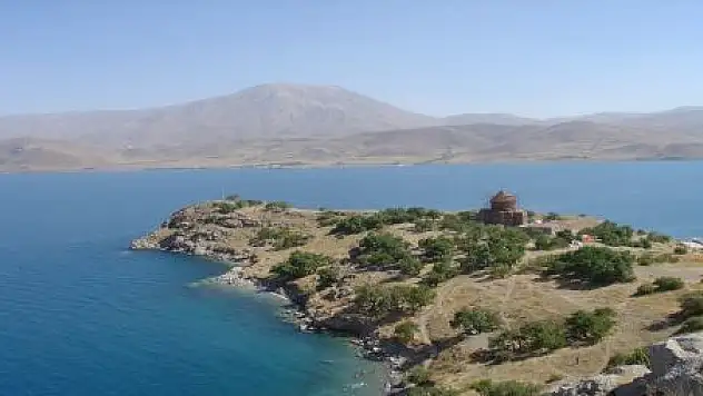 BİTLİS'İN BOYUNU AŞAR