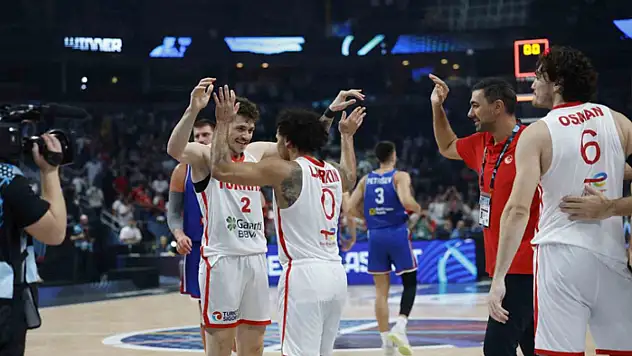 A Milli Erkek Basketbol Takımı grubu namağlup lider tamamladı