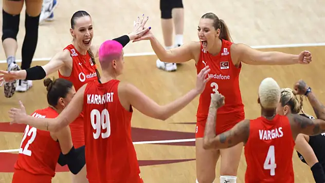 A Milli Kadın Voleybol Takımı, dünya ikincisi oldu