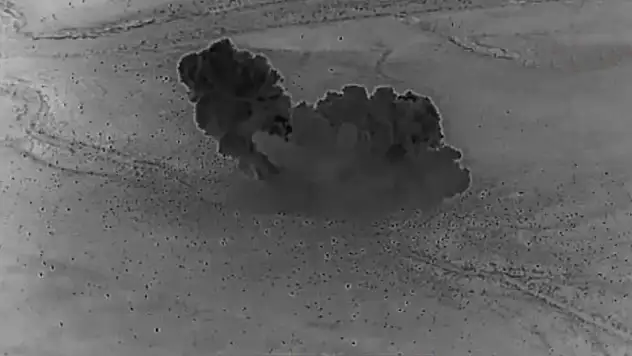 ABD ordusu, Suriye'deki DEAŞ hedeflerine yönelik saldırıların görüntülerini yayınladı