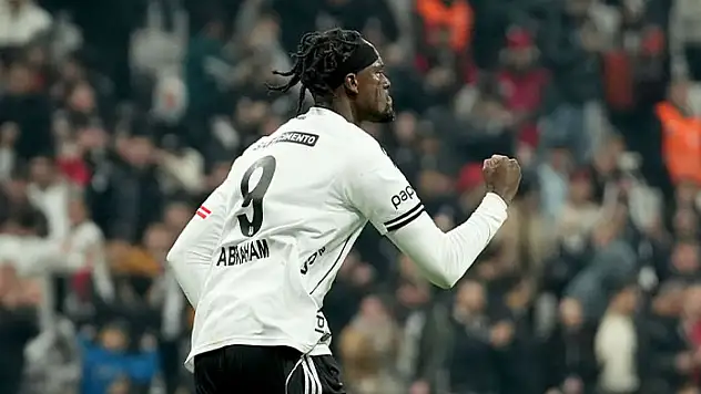 Abraham ligde 6. golünü attı