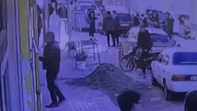 Adıyaman'da deprem anı kameralara yansıdı