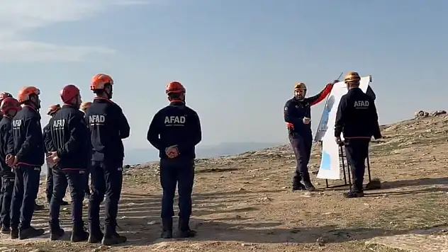 AFAD Van'dan yeni personellere kapsamlı arama-kurtarma eğitimi