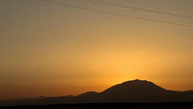 Ağrı'da gün batımı görsel şölen oluşturdu