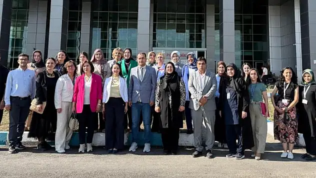 Ağrı Eğitim ve Araştırma Hastanesi'ne 'Anne Dostu Hastane' Belgesi