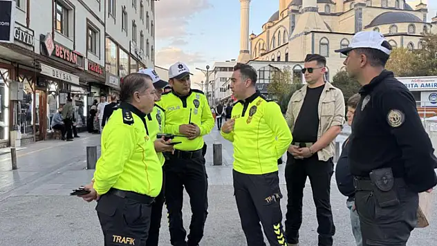 Ağrı Emniyet Müdürü Önder, trafik sorununa çözüm için sahada
