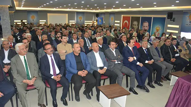 AK Parti'den bayramlaşma töreni