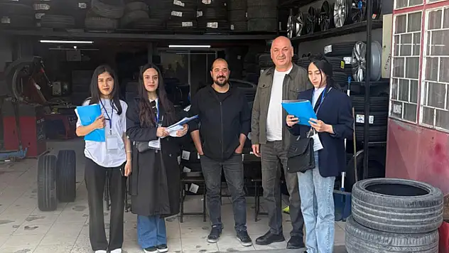 AK Parti'den esnaf ziyareti