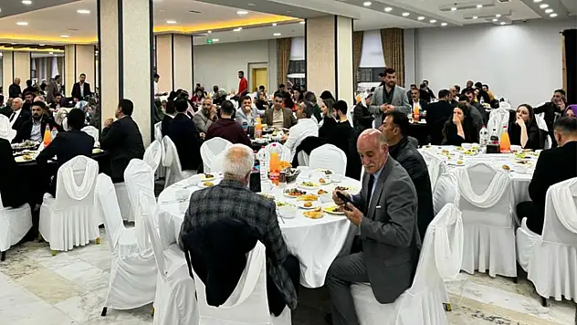 AK Parti'den vefa iftar programı