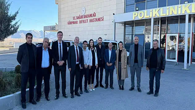 AK Parti heyetinden hastane ziyareti