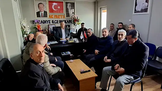 AK Parti Muradiye'de haftalık olağan yönetim kurulu toplantısı yapıldı