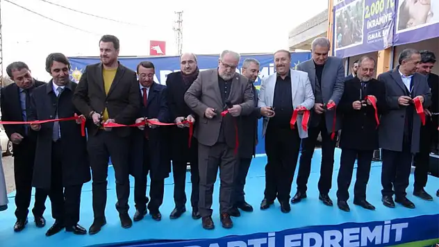 AK Parti seçim koordinasyon merkezi açıldı