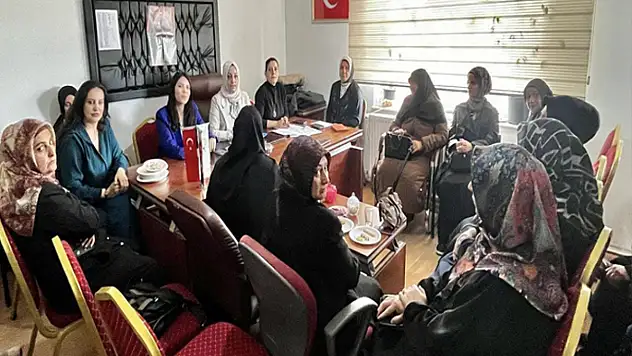 AK Parti Van Kadın Kolları'ndan istişare değerlendirme toplantısı
