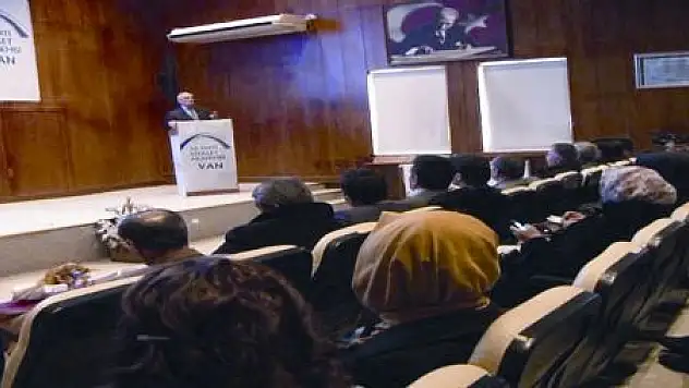 Başkanlık sistemi Türkiye'de yanlış algılanıyor