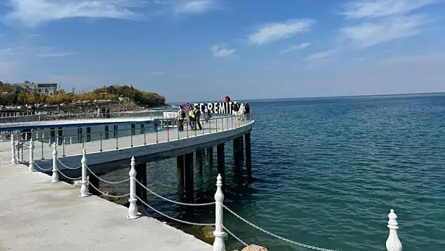 Akdeniz iklimi Van Gölü Havzası'nı etkisi altına alıyor