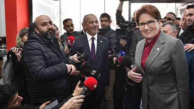 Akşener'den esnafa ziyaret