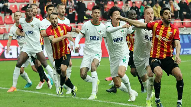 Alanyaspor ile Kayserispor 18. randevuda